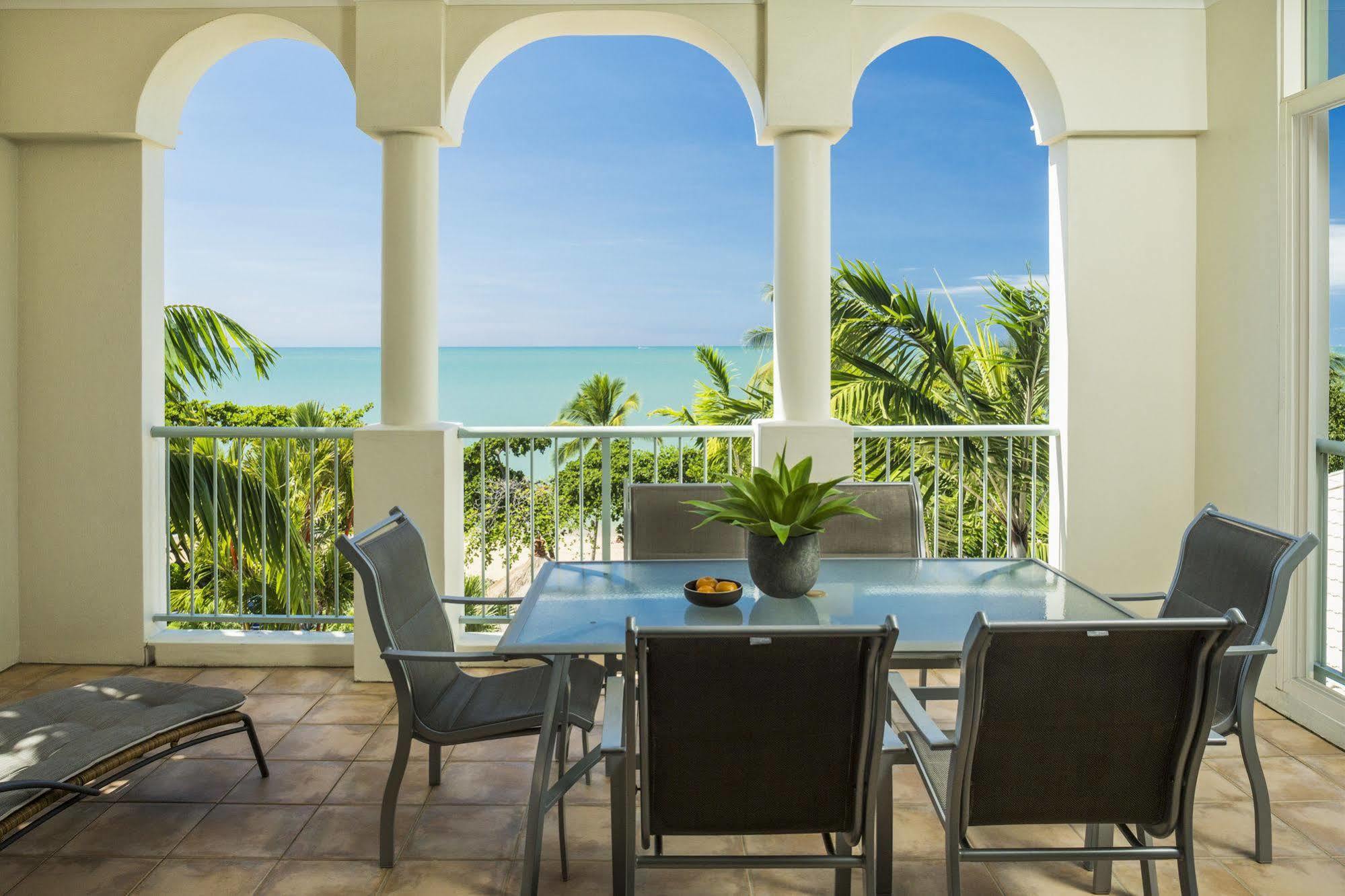 Sea Change Beachfront Apartments Trinity Beach Εξωτερικό φωτογραφία