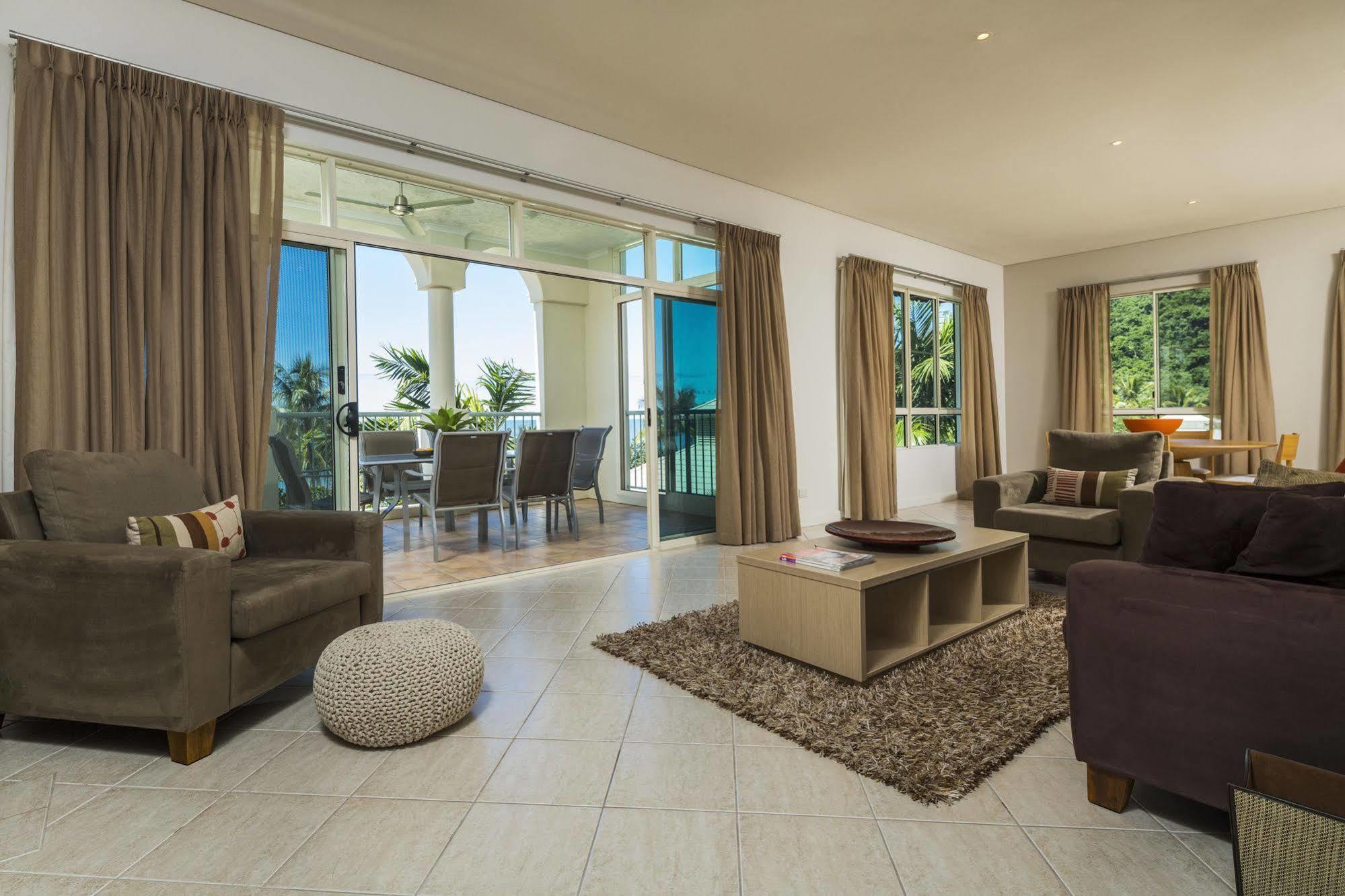 Sea Change Beachfront Apartments Trinity Beach Εξωτερικό φωτογραφία